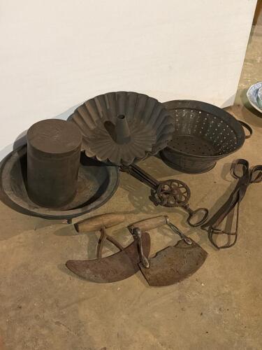 Antique and Vintage Kitchen Utensils and Bakeware
