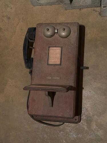 Antique Wooden Wall Telephone with Crank