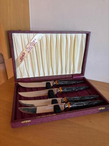 Kirk's Nu-Stag Sheffield Steak Knives With Case
