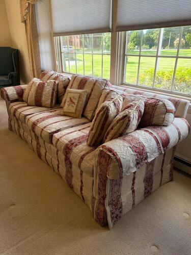 Henredon Custom Folio Collection Upholstered Sofa Traditional-Style
