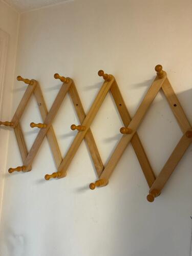 Wooden Accordion Wall-Mounted Coat Rack