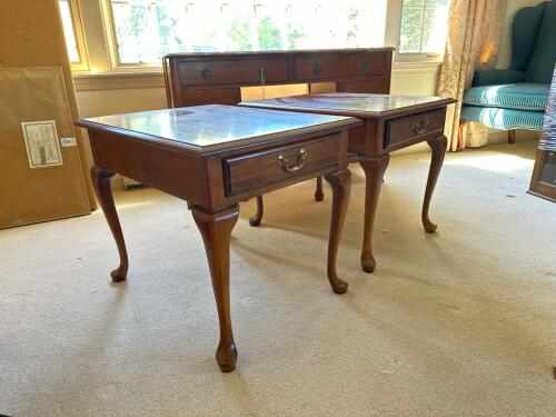 Pair of Pennsylvania House Queen Anne-Style Cherry End Tables