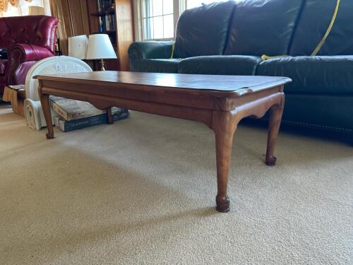 Costinous Colonial Antique-Style Coffee Table