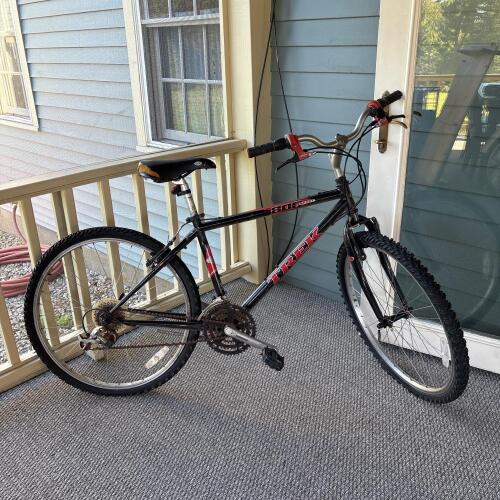 Trek 800 Sport Mountain Bike