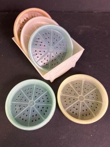 Vintage Plastic Soap Saver Dish with Multi-Colored Inserts