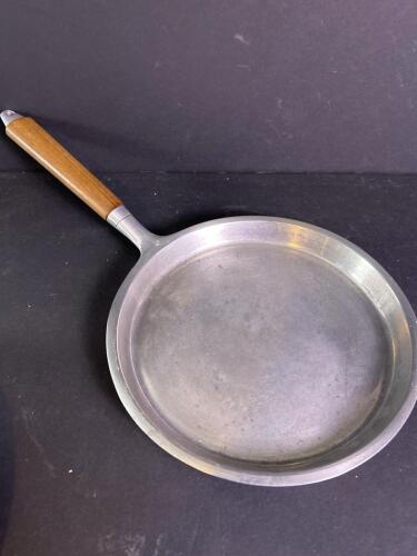 Vintage Aluminum Fry Pan With Wood Handle