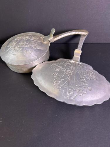Everlast Forged Aluminum Floral Embossed Lidded Dishes