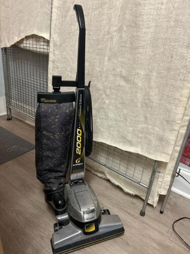 Kirby G6D 2000 Ltd Edition Upright Vacuum Cleaner, Shampoo & Attachments