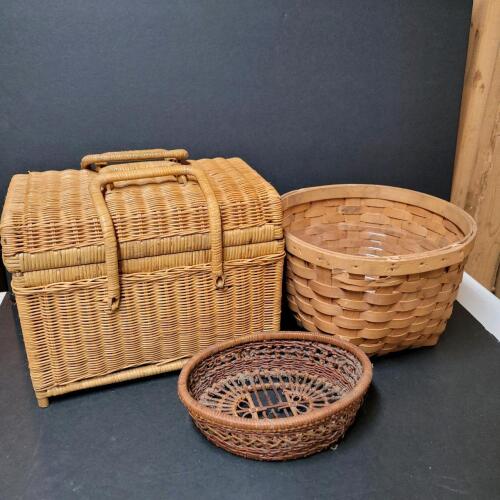 Wicker Picnic Basket, Splint Basket, and Woven Tray