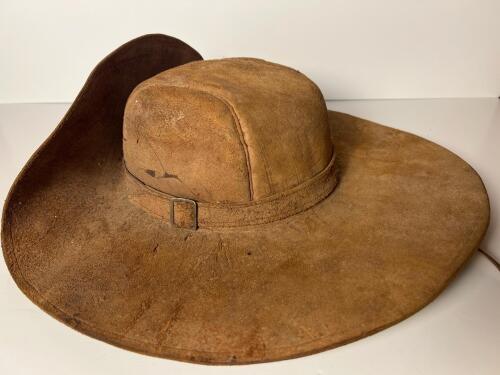 Leather Wide-Brimmed Hat in Western-Style
