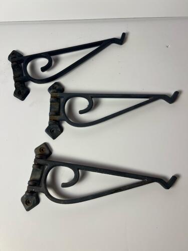 Vintage-Style 10" Metal Shelf Brackets