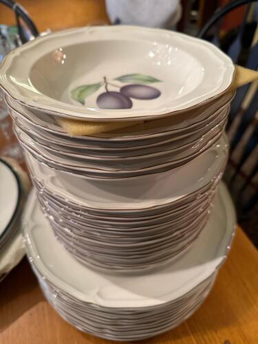 Villeroy & Boch Frutta Vitro-Porcelain Plates and Bowls