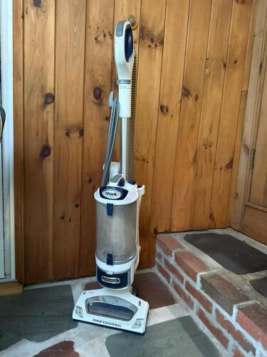 Shark Rotator Professional Upright Vacuum Cleaner