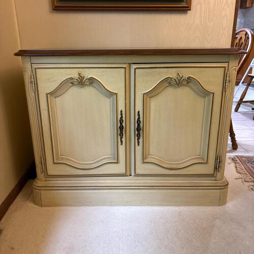 Stanley Furniture Sideboard Cabinet
