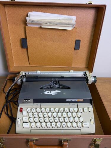 Smith-Corona Electra 120 Typewriter with Case