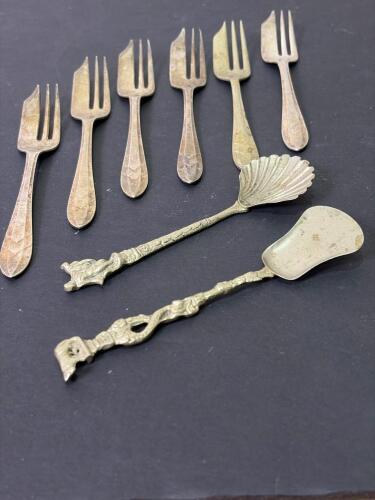 Sheffield England EPNS Pastry Forks and Ornate Silverplate Spoons