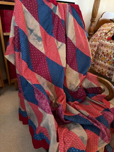 Patchwork Quilt in Vintage Fabrics
