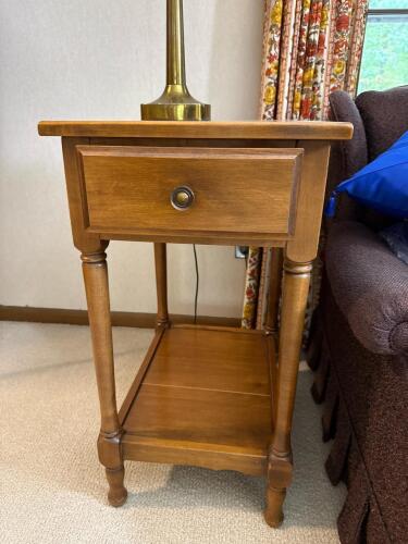 Wood Side Table With Drawer and Turned Legs