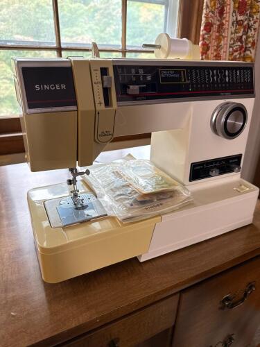 Singer 6235 Sewing Machine
