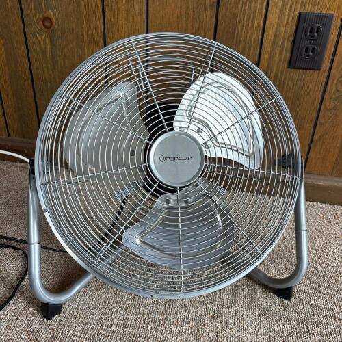 Penguin Metal Floor Fan