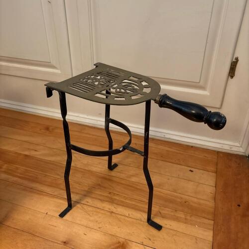 Decorative Fireplace Trivet Stand with Wooden Handle