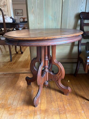 Round Victorian-Style Wooden Side Table