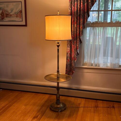 Brass-Toned Floor Lamp with Tray Table