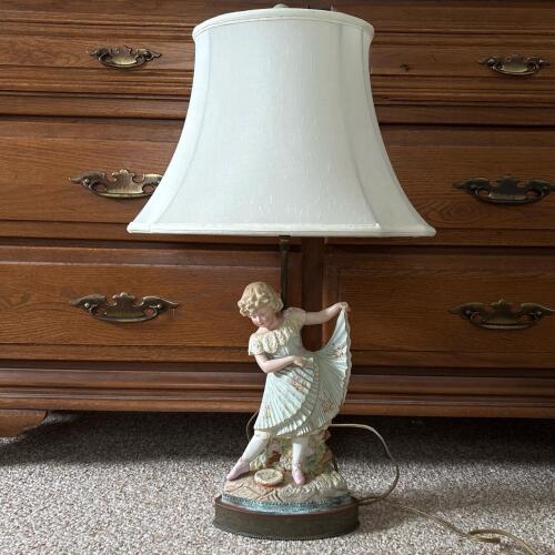 Vintage Victorian-Style Figural Table Lamp