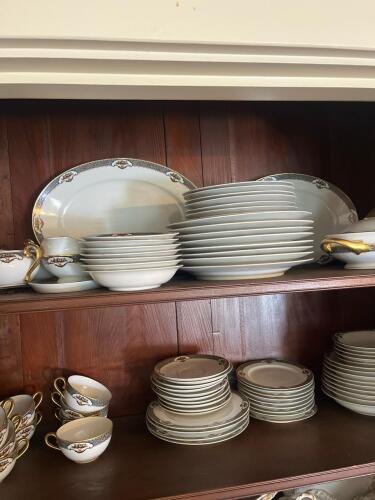 Rosenthal Bavaria Porcelain Dinnerware Set With Fruit Basket Motif