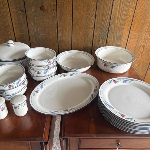 Lenox Chinastone Poppies on Blue Dinnerware Pieces