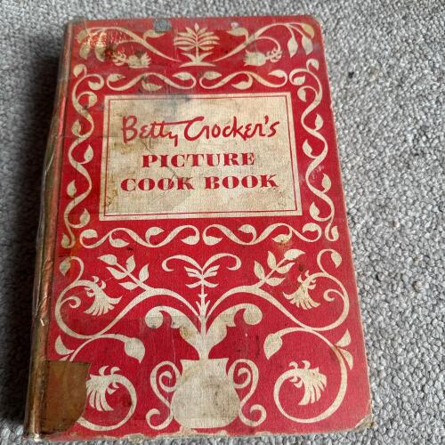 Vintage Cookbooks: Betty Crocker's Picture Cook Book, Boston Cooking-School Book