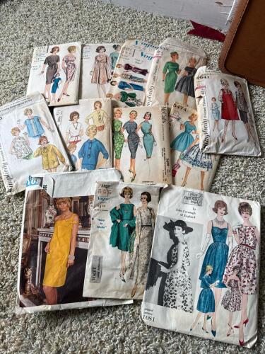 Assorted Vintage Dress Sewing Patterns, 1950s&ndash;1960s Style