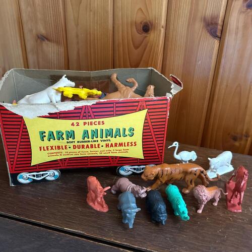 Auburn Toys Farm Animals Set with Original Box