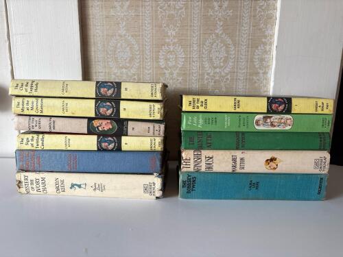 Vintage Mystery Books: Nancy Drew, Judy Bolton, The Bobbsey Twins