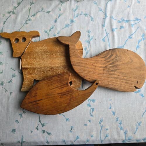 Animal-Shaped Wooden Cutting Boards in Rustic Style