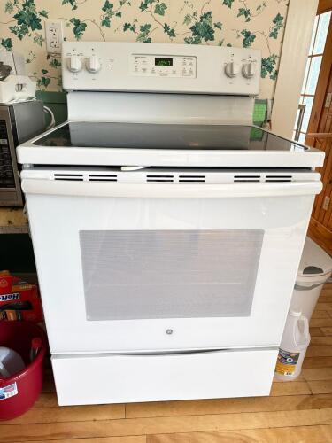GE White Electric Range with Glass Cooktop - Like New!