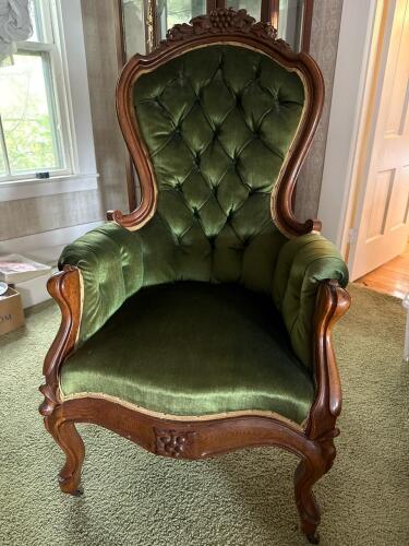 Antique 1880s Victorian Green Tufted Velvet Armchair with Carved Wood Accents