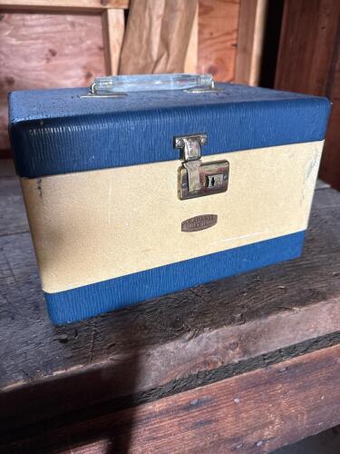 Ski-Line Neevel Blue and Yellow Vintage Cosmetic Case