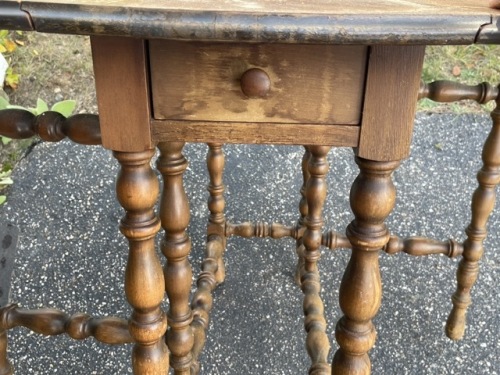 Vintage Rustic Gateleg Table with Turned Legs