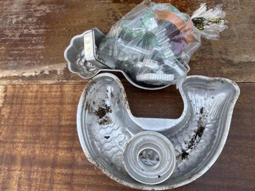 Vintage Metal Lobster and Fish Pans with Assorted Cookie Cutters