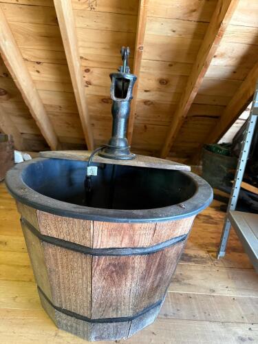 Wooden Barrel Garden Fountain with Cast Iron Hand Pump