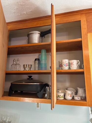 Mixed Kitchenware Lot