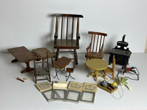 Assorted Dollhouse Miniature Furniture and Accessories Lot