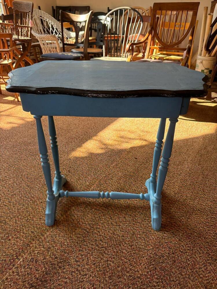 Scalloped-Top Side Table in Painted Cottage-Style