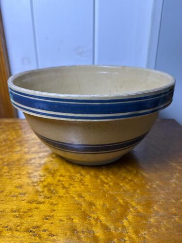 Stoneware Mixing Bowl with Blue Bands