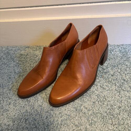 Bass Brown Leather Block Heel Shoes