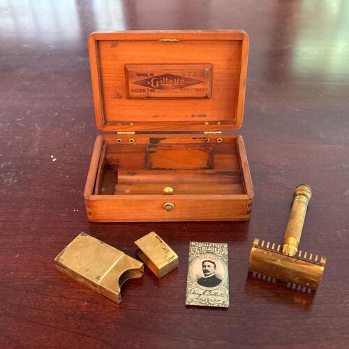 Vintage Gillette Razor Set in Wooden Case