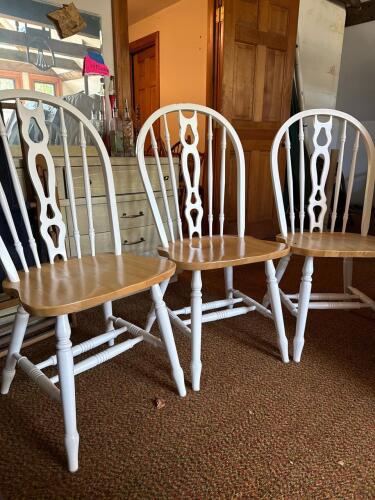 Windsor-Style Dining Chairs with White Spindle Backs