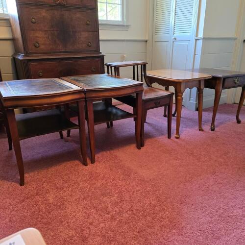 Vintage End Tables in Traditional Style
