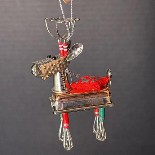 Hallmark 2004 Reindeer Christmas Kitchen Utensil Ornament